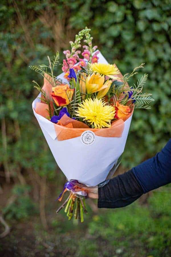 Bright Bouquet of Flowers (traditional wrap)