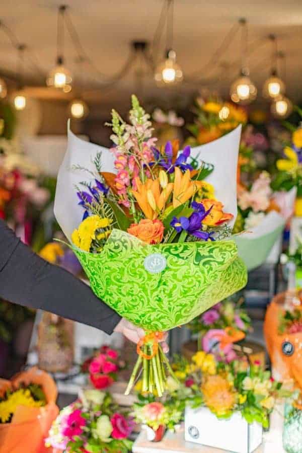 Bright Bouquet of Flowers (creative wrap)