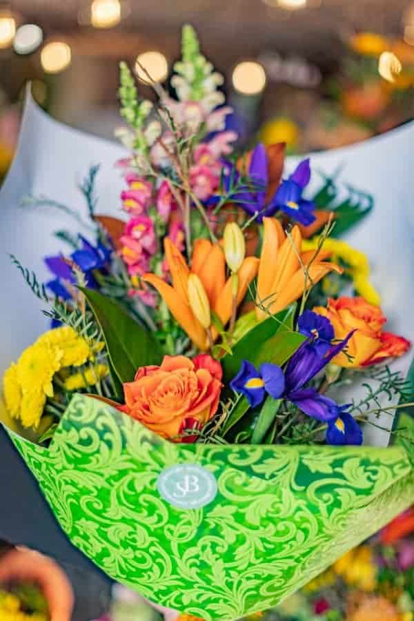 Bright Bouquet of Flowers (creative wrap) - Image 2