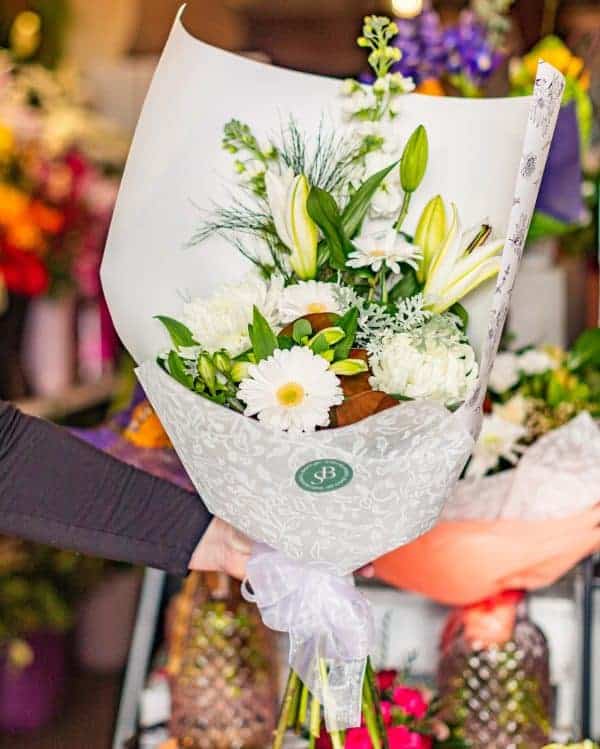 Neutral Bouquet of Flowers - Image 2